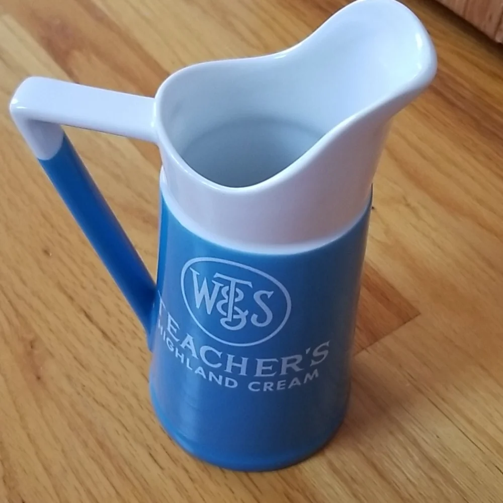 WTS Teacher's Highland Cream turquo white Pitcher